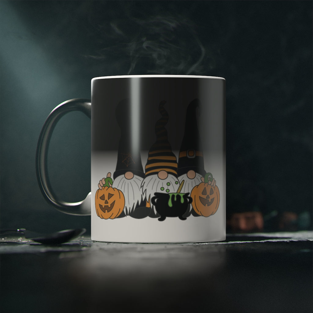 Gnomos Halloween Taza